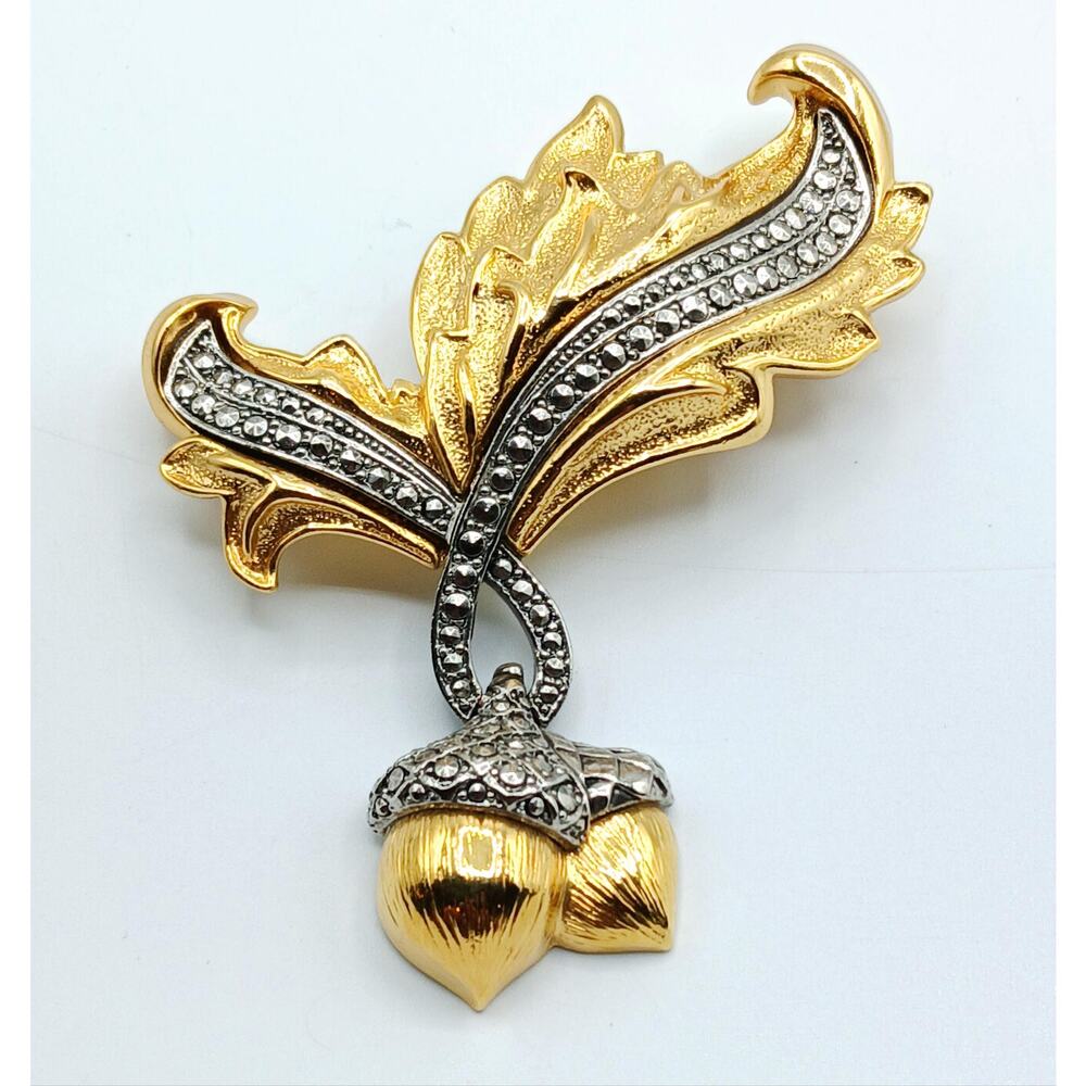 Vintage AVON Gold Tone Marcasite Acorn Brooch